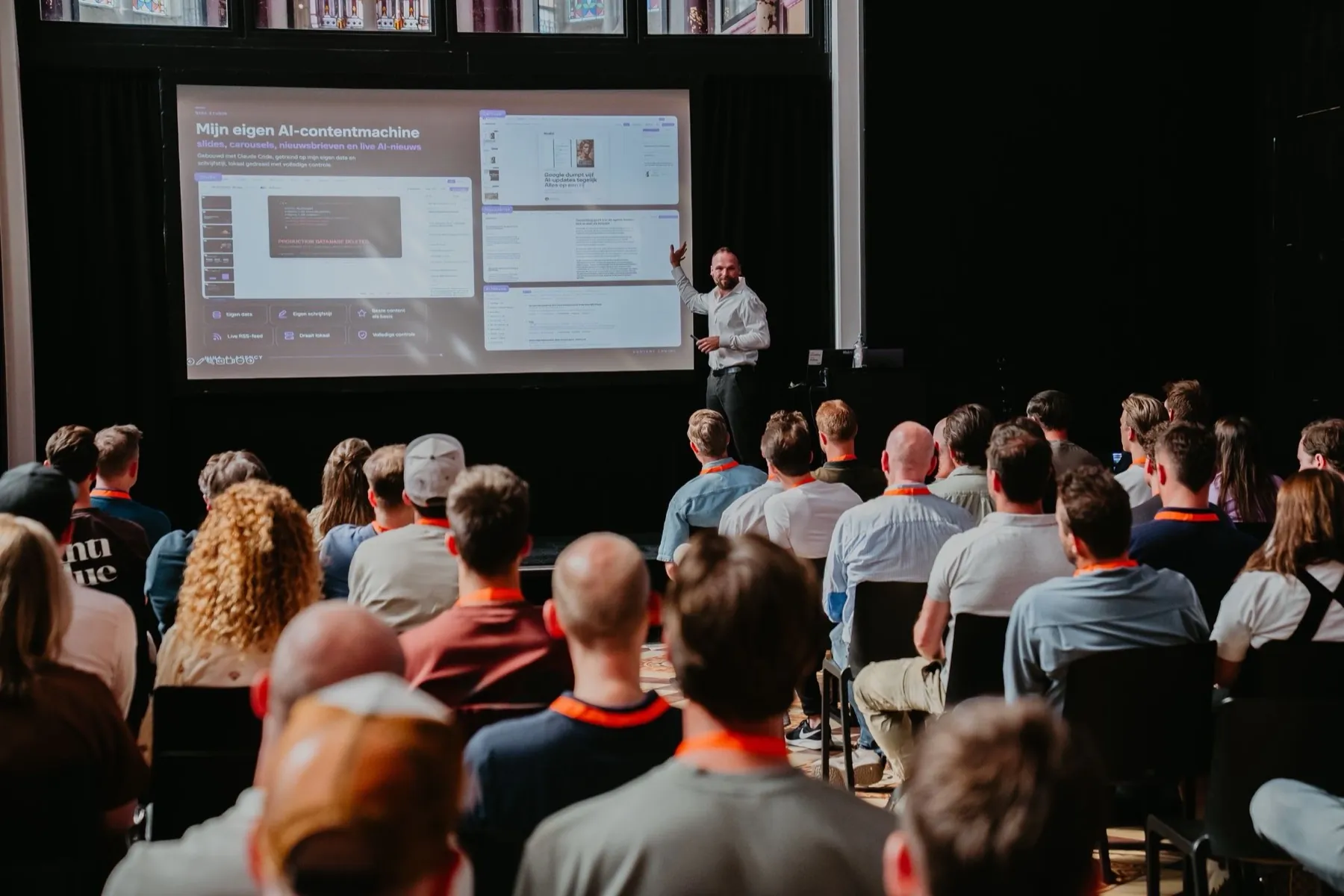 Volle zaal tijdens een AI-lezing van NinA AI